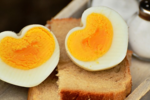 Nevěřte mýtům o vejcích. Jsou nejen chutná, ale hlavně zdravá